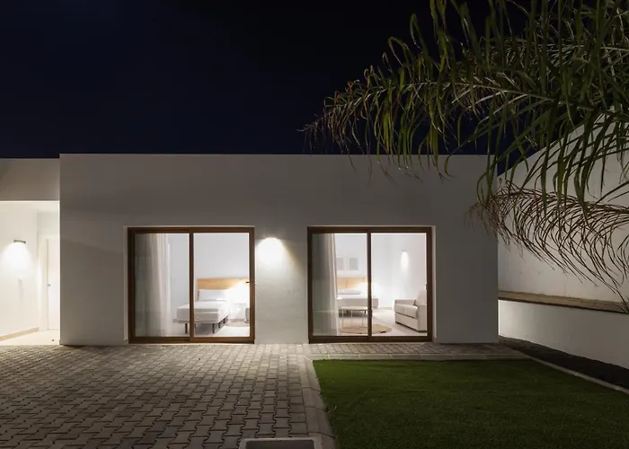 Aloe - Vipvipvillas * بلايا بلانكا